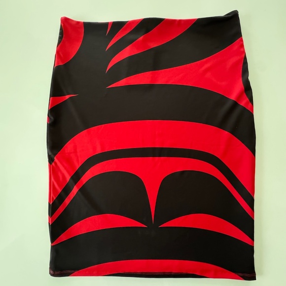 Chloe Angus Haida Print Pencil Skirt - Picture 2 of 5